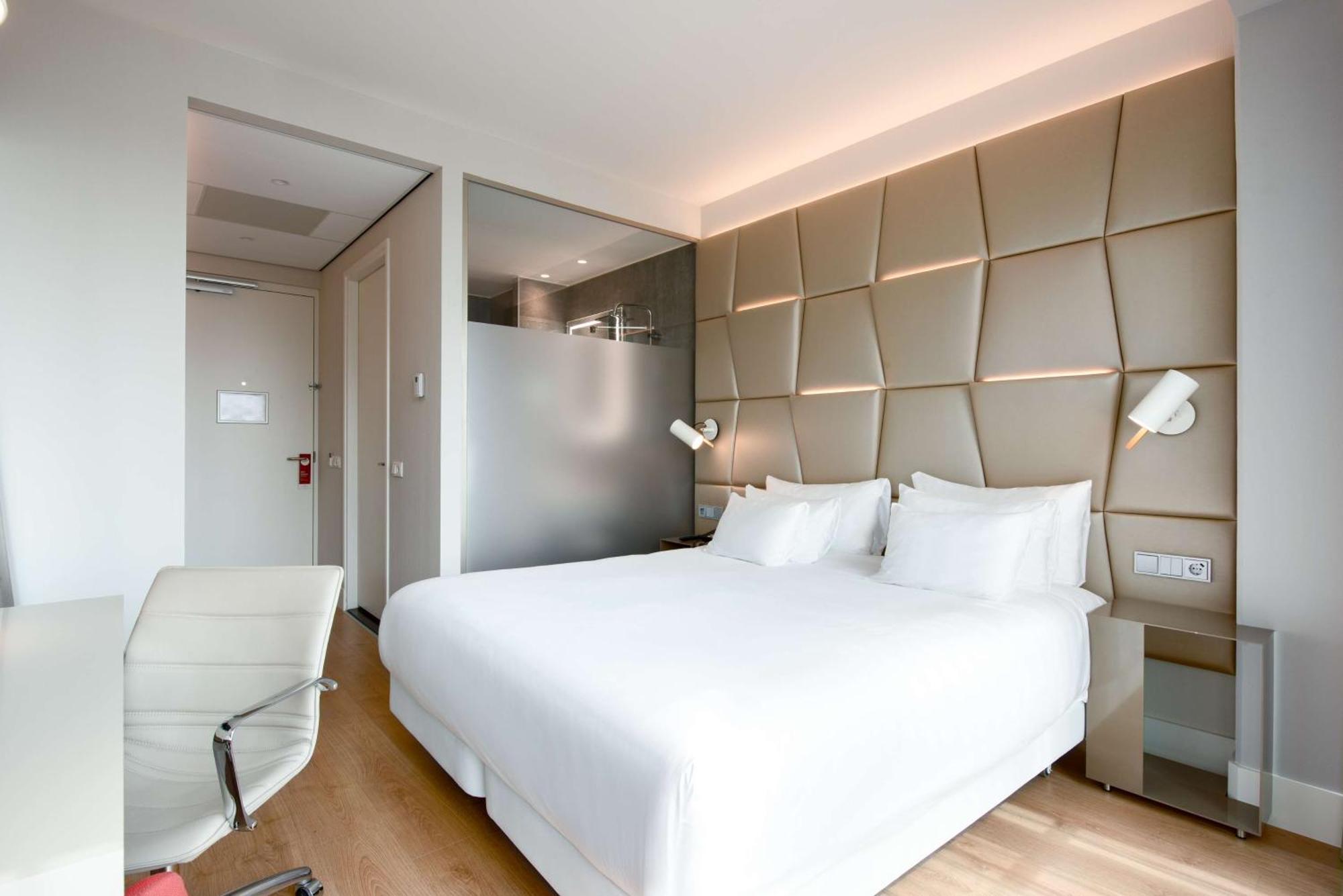 Hotel NH Collection Eindhoven Centre Extérieur photo A room at the hotel