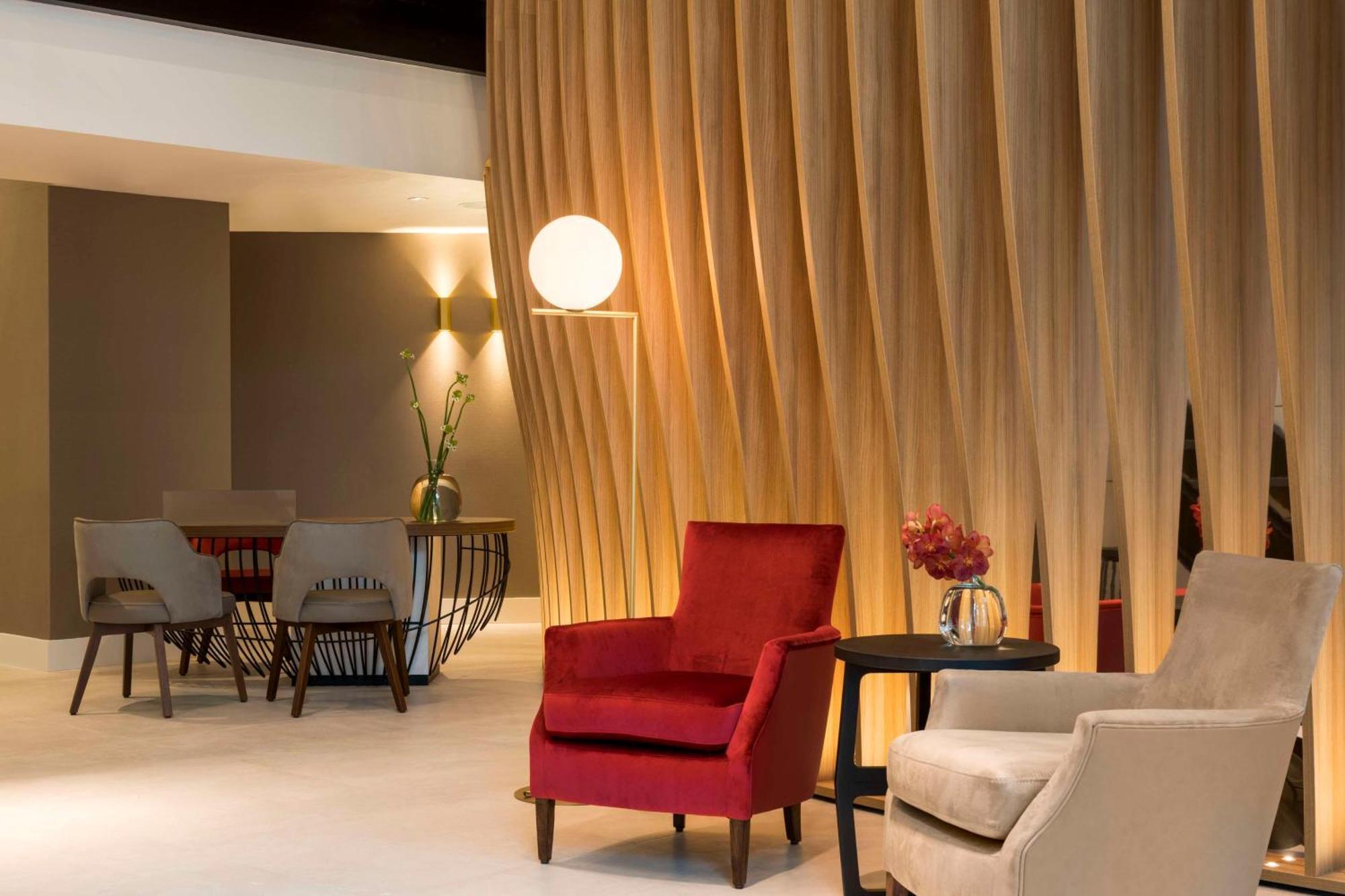 Hotel NH Collection Eindhoven Centre Extérieur photo Interior of the hotel