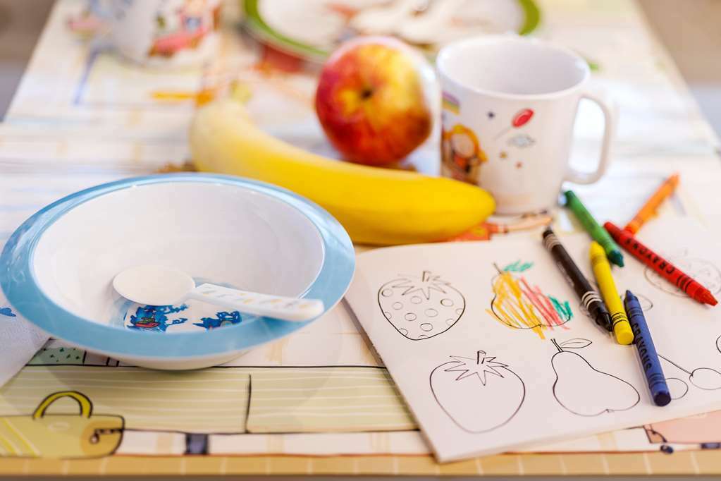 Hotel NH Collection Eindhoven Centre Restaurant photo Childcare